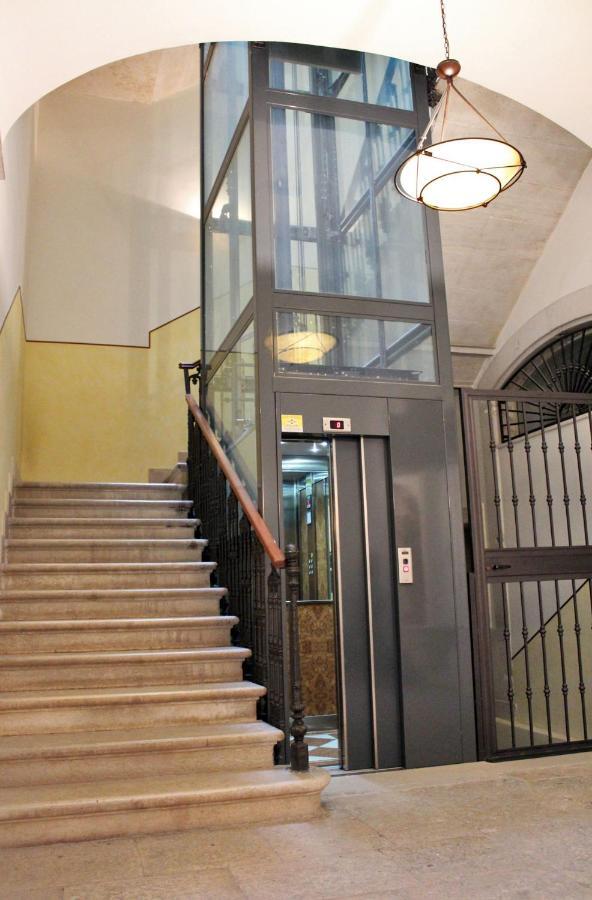 Dimora De Brado Bed and Breakfast Trani Esterno foto