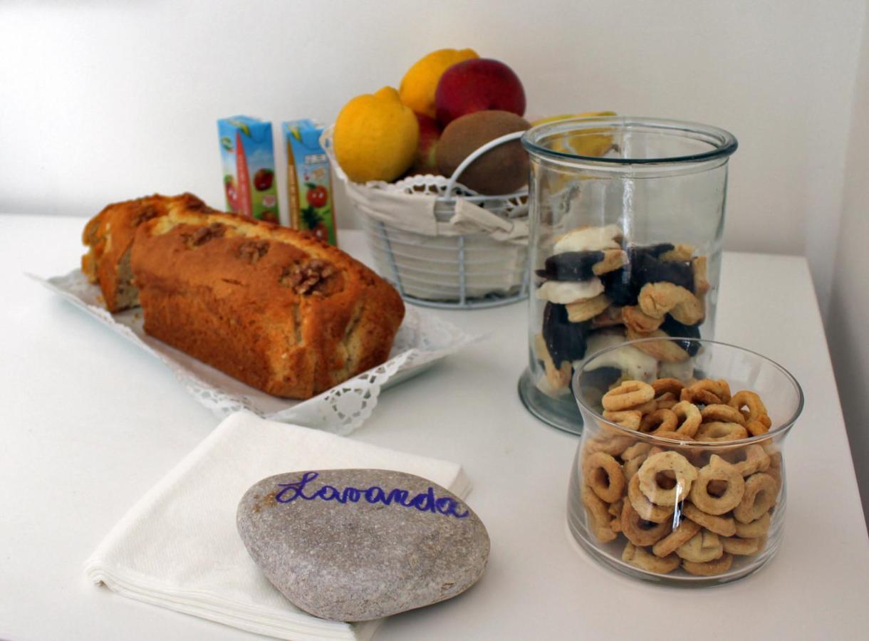 Dimora De Brado Bed and Breakfast Trani Esterno foto