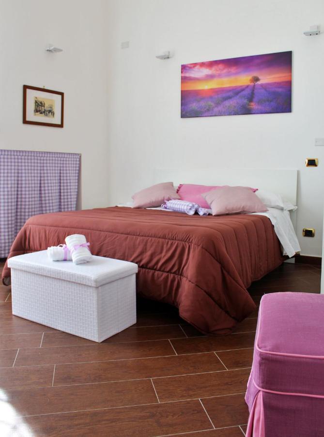 Dimora De Brado Bed and Breakfast Trani Esterno foto