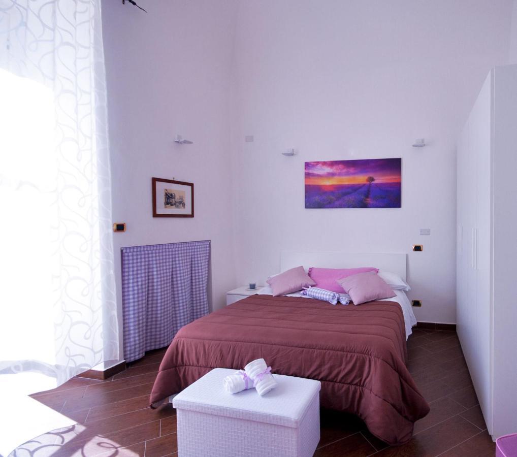 Dimora De Brado Bed and Breakfast Trani Esterno foto