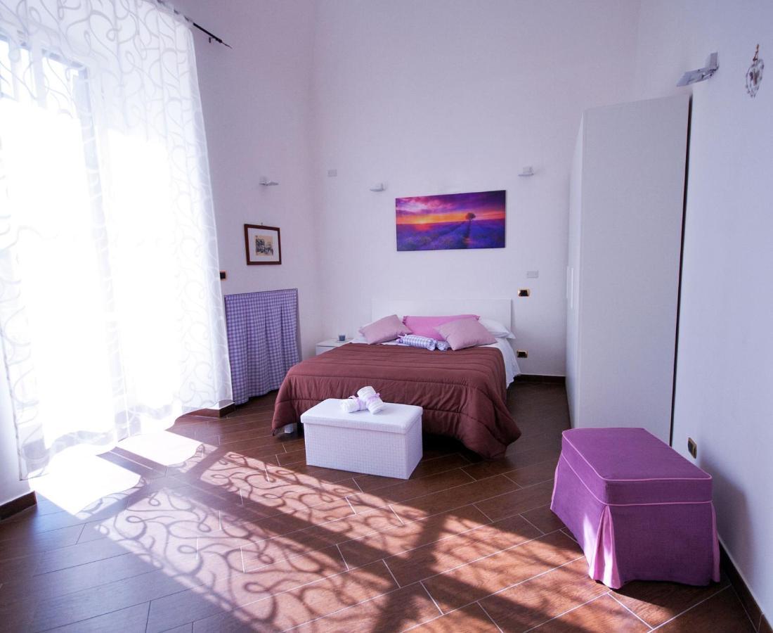Dimora De Brado Bed and Breakfast Trani Esterno foto