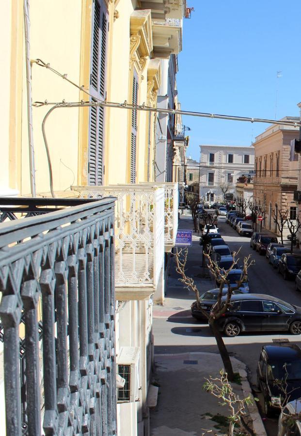 Dimora De Brado Bed and Breakfast Trani Esterno foto