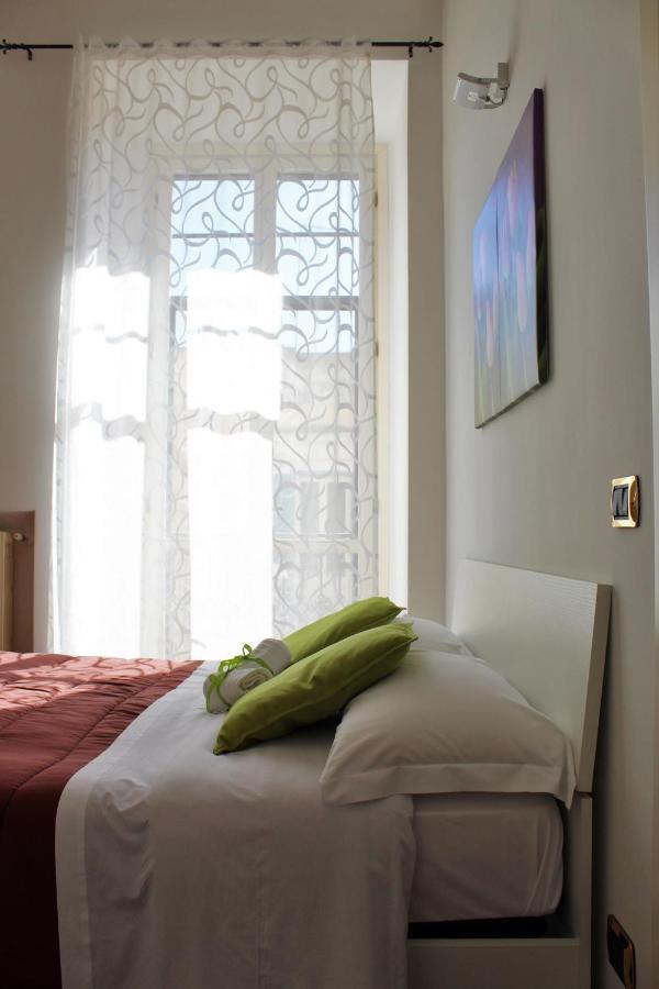 Dimora De Brado Bed and Breakfast Trani Esterno foto